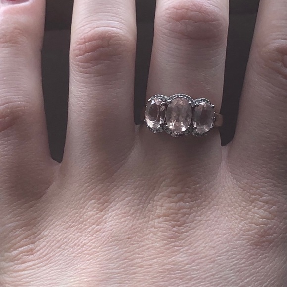 💕PRICE ⬇️ Rose Gold Morganite Oval Pave Ring Sz 8 - Picture 6 of 7